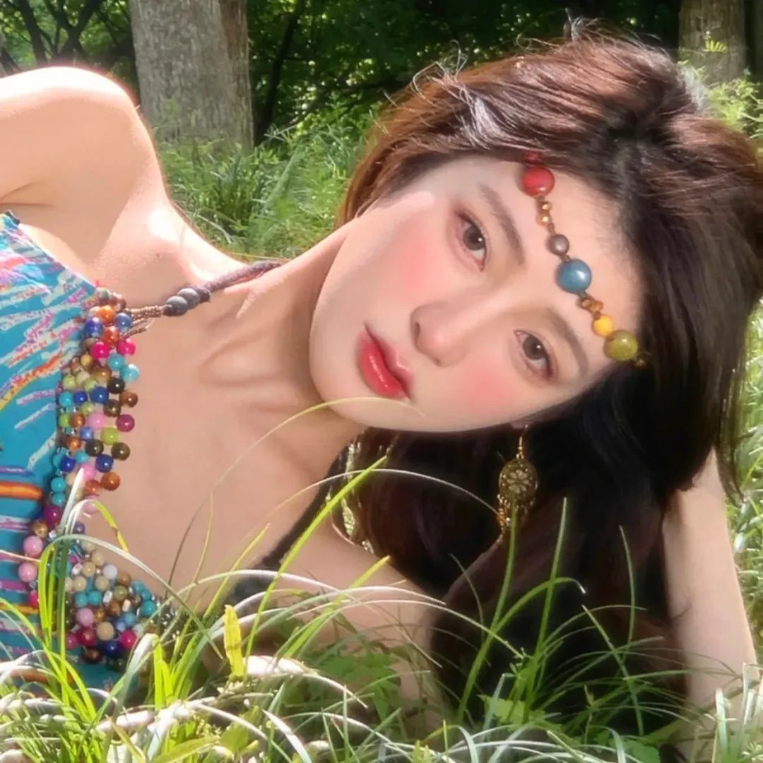 女玩家喜迎春