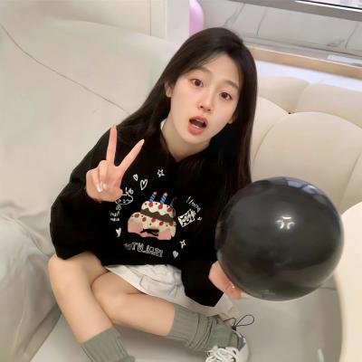 挥着翅膀的女孩